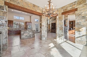 14201 Little Hickory_019.jpg