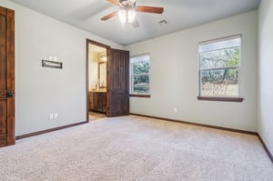 14201 Little Hickory_032.jpg