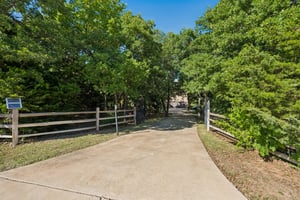 14201 Little Hickory_010 (2).jpg