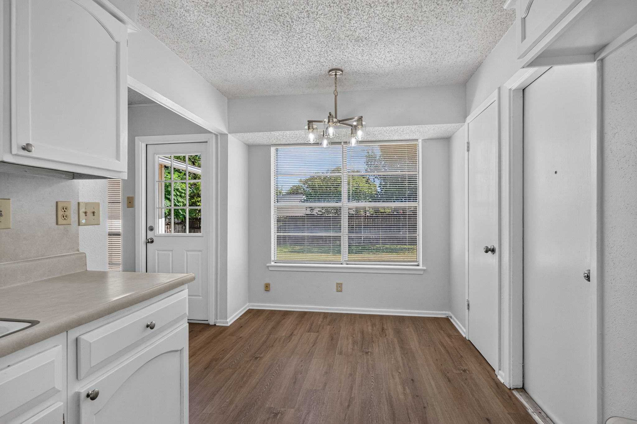 Breakfast Area/Kitchen