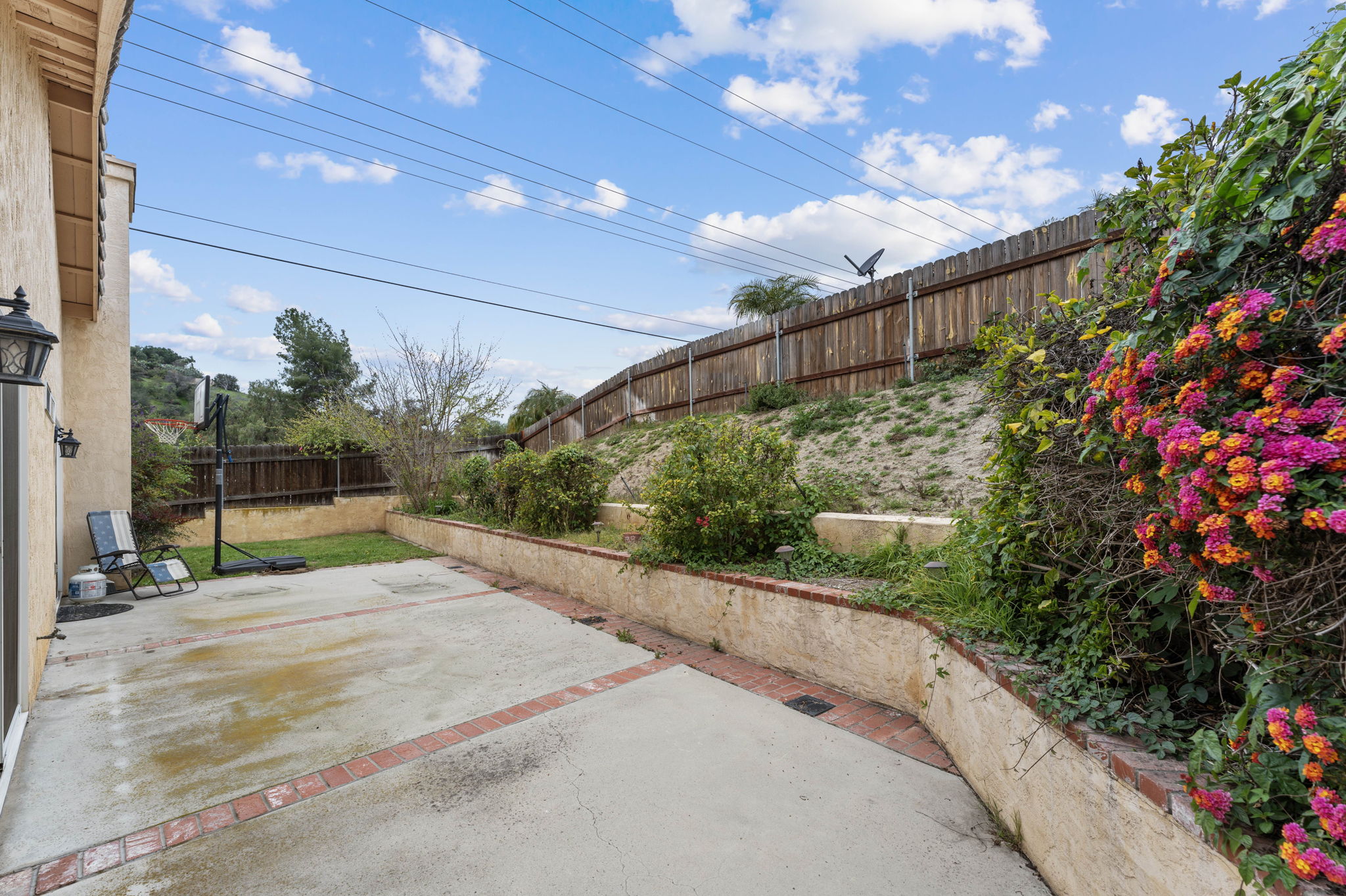 14204 Legacy Ln, El Cajon, CA 92021