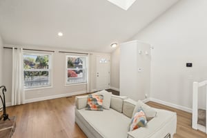 SW Fanno Creek Ct-S1004-010.jpg