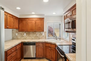 SW Fanno Creek Ct-S1004-016.jpg