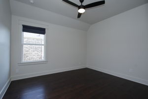  Photo 49