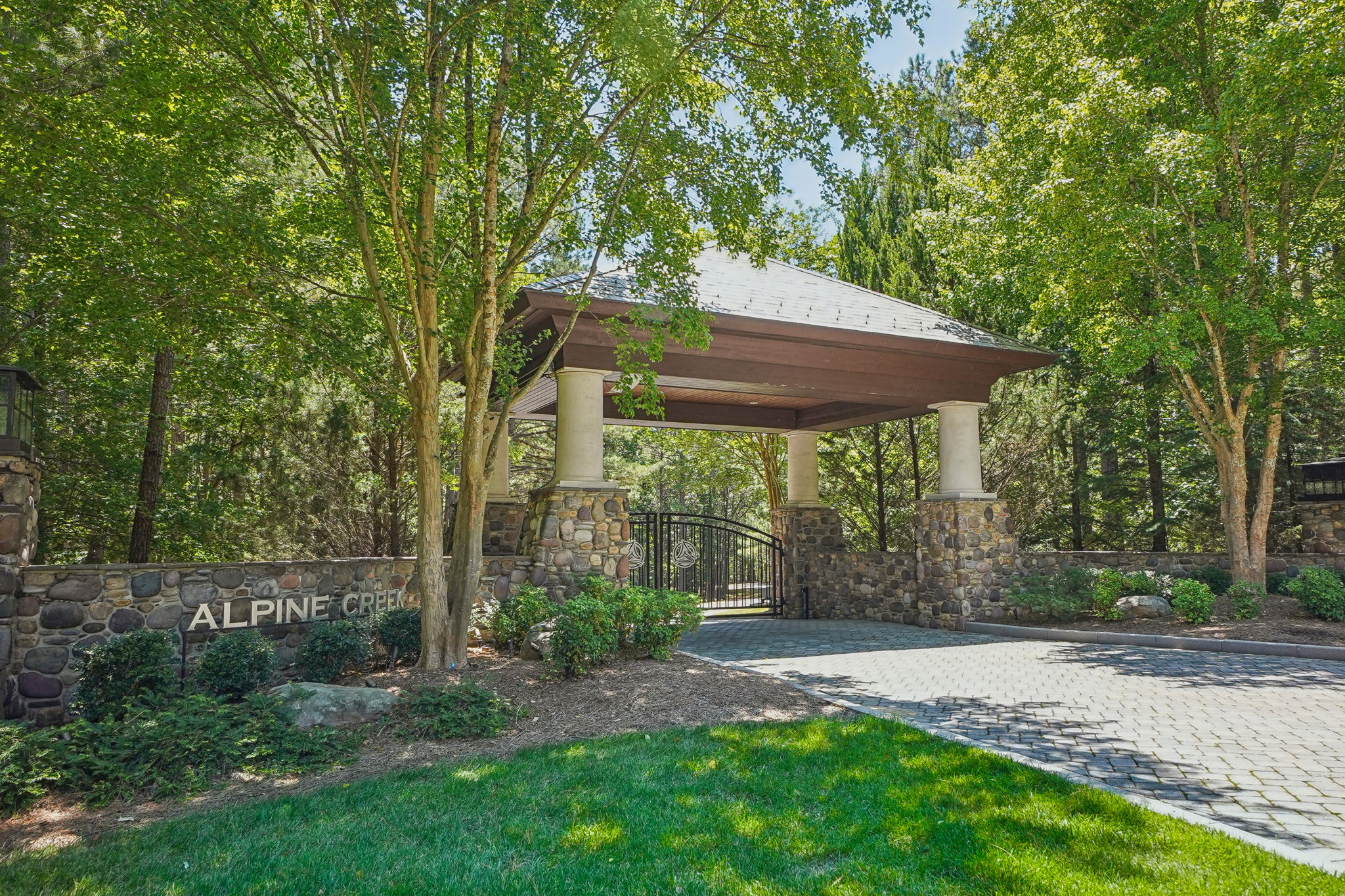 Alpine Creek Dr-080