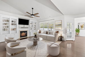  Photo 70