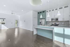  Photo 23
