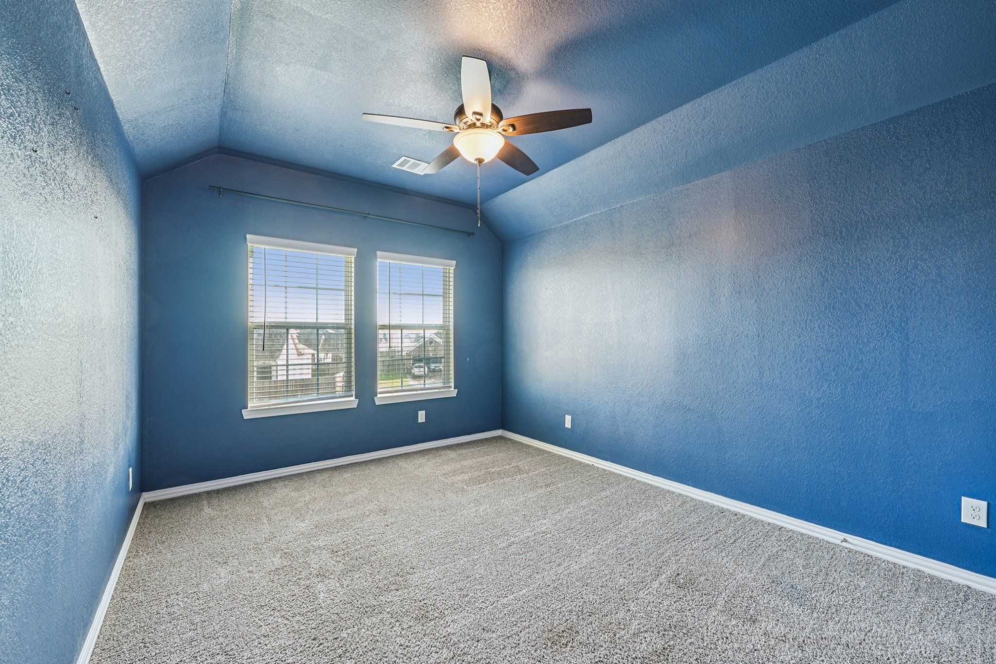 Blanco Dr-S2912-032.jpg