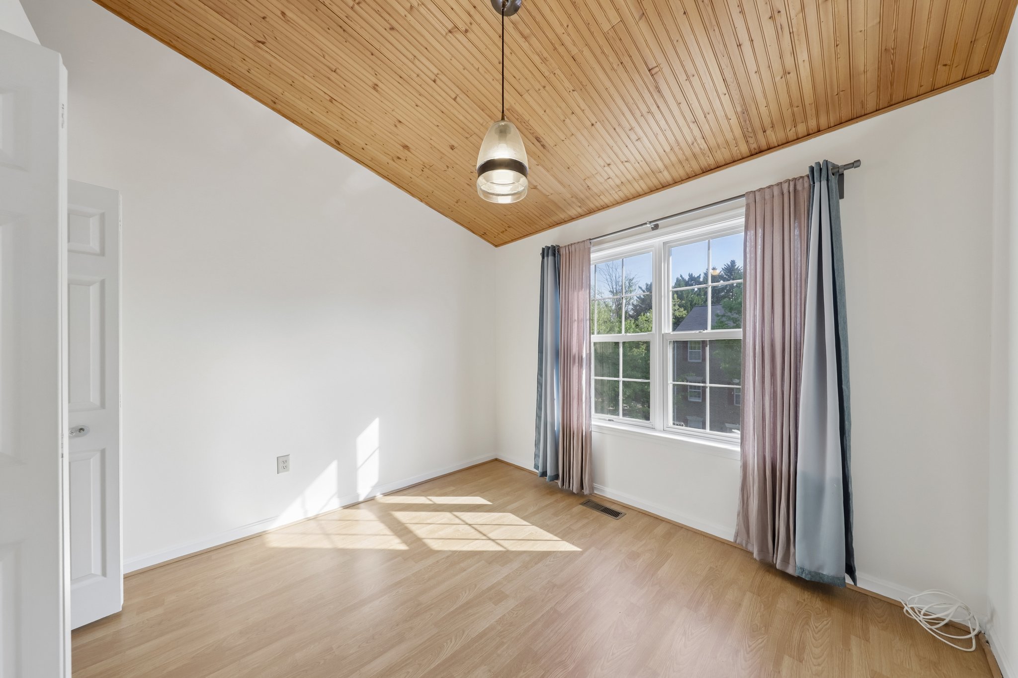 Plum Run Way-S2404-031.jpg