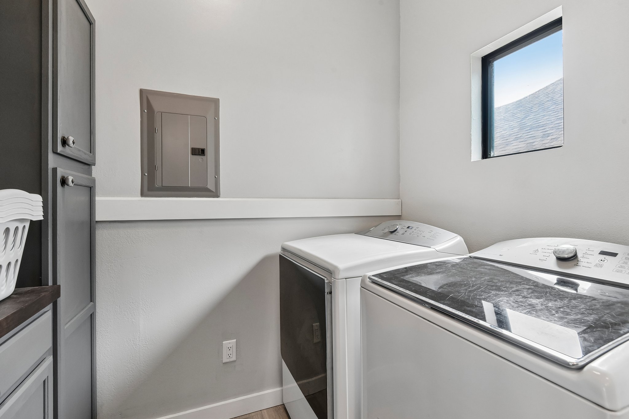 Silverhollow-S1706-042.jpg