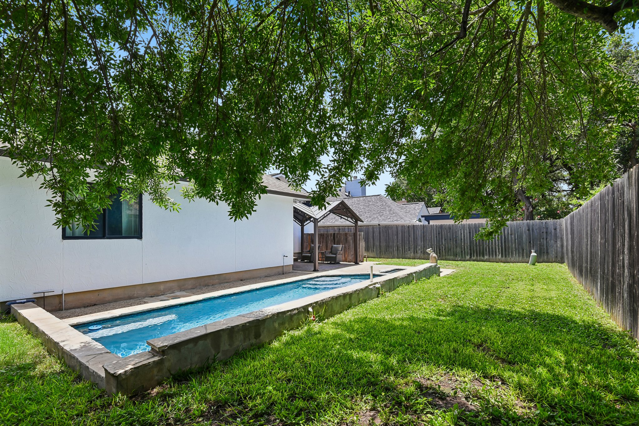 Silverhollow-S1706-066.jpg