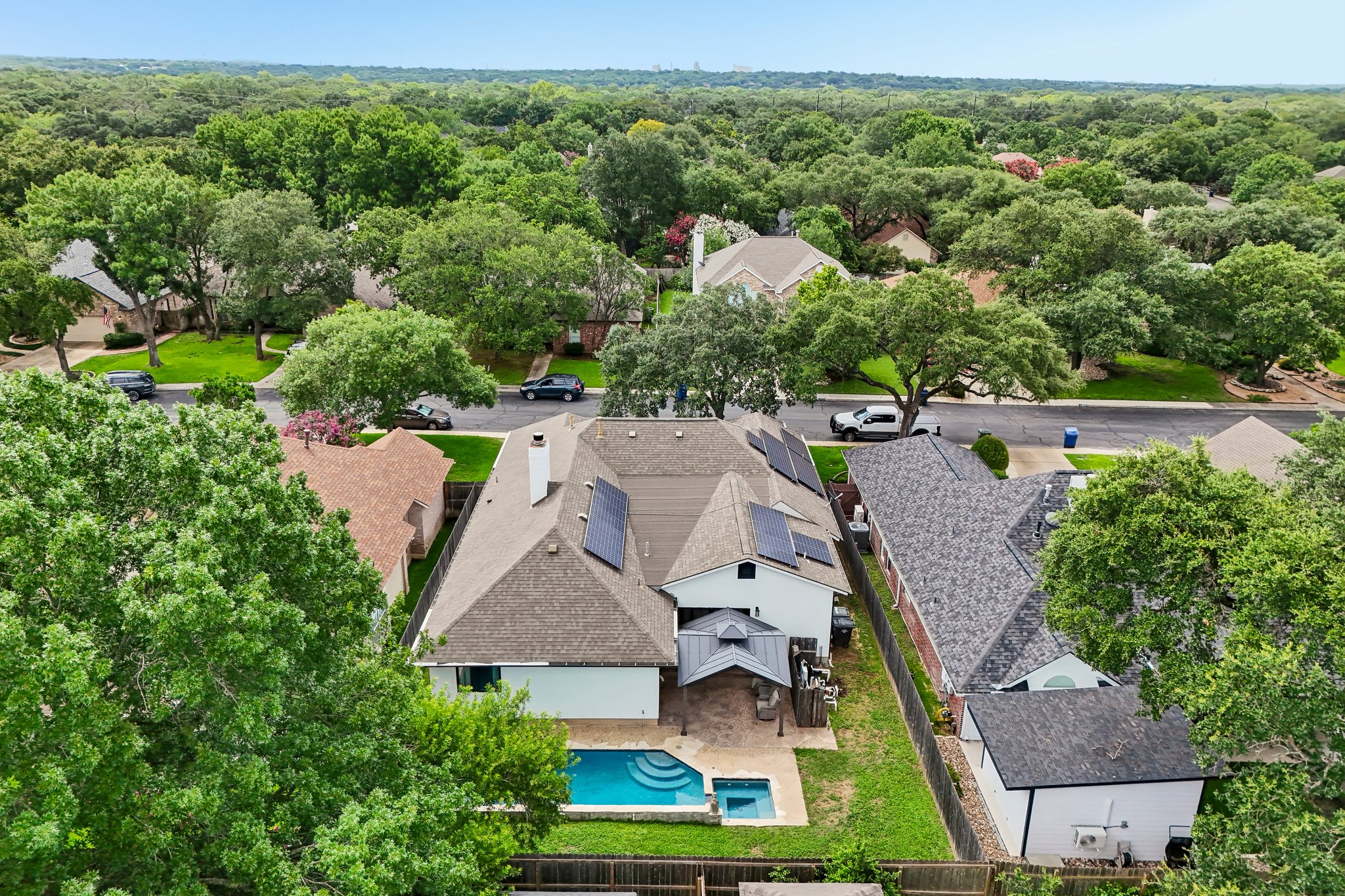 Silverhollow-S1706-079.jpg
