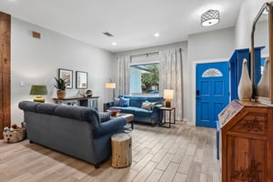 Silverhollow-S1706-006.jpg