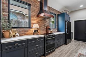 Silverhollow-S1706-032.jpg