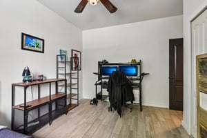 Silverhollow-S1706-035.jpg