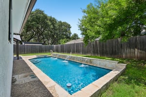 Silverhollow-S1706-059.jpg
