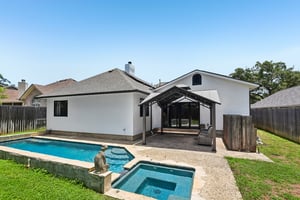Silverhollow-S1706-064.jpg