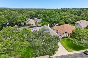 Silverhollow-S1706-070.jpg
