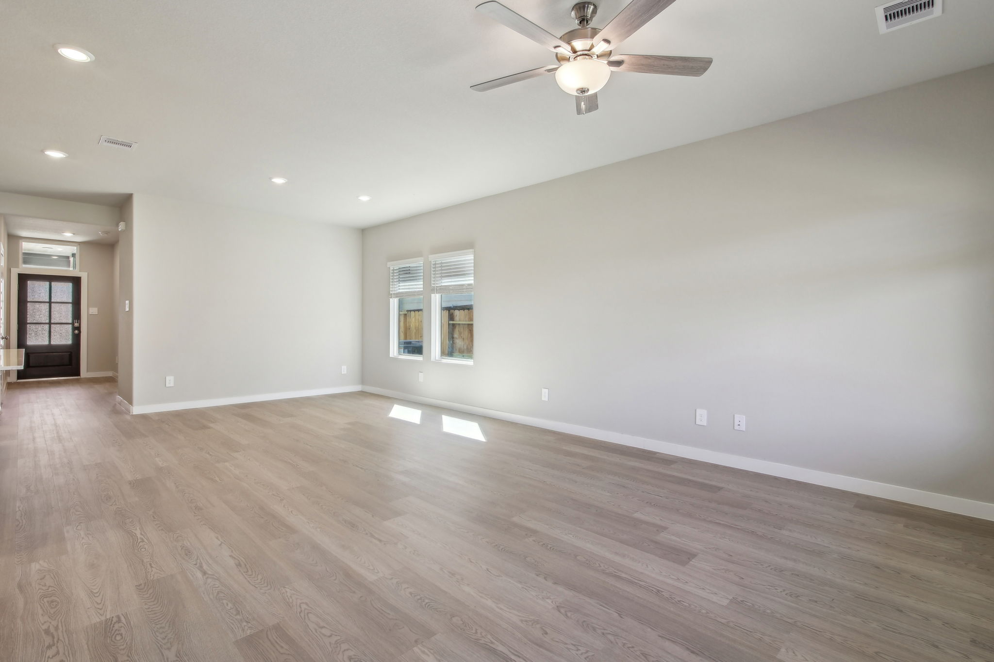 Houston - Magnolia Place - 14218 Rolling Pastures Dr - 008