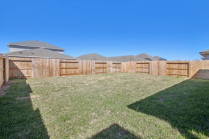 Houston - Magnolia Place - 14218 Rolling Pastures Dr - 032
