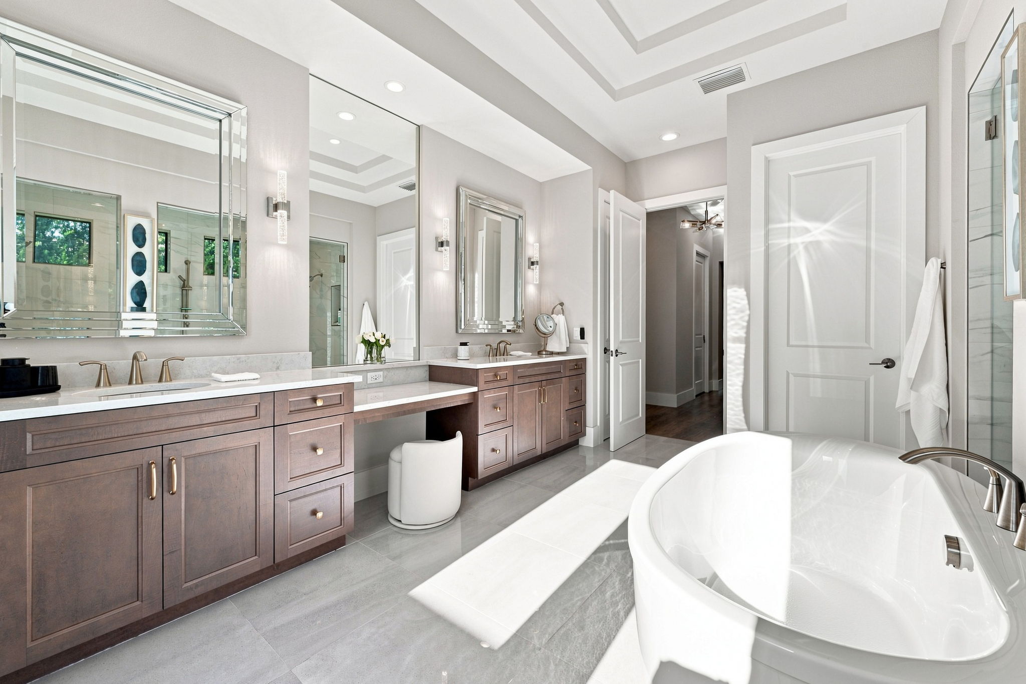Primary Bathroom1f