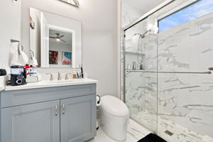Guest Bathroom2
