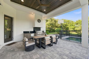 Outdoor Grilling Area4