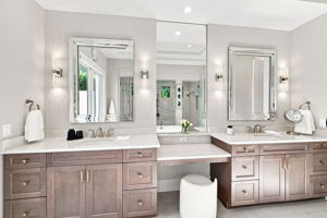 Primary Bathroom1g