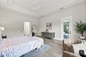 Primary Bedroom1b