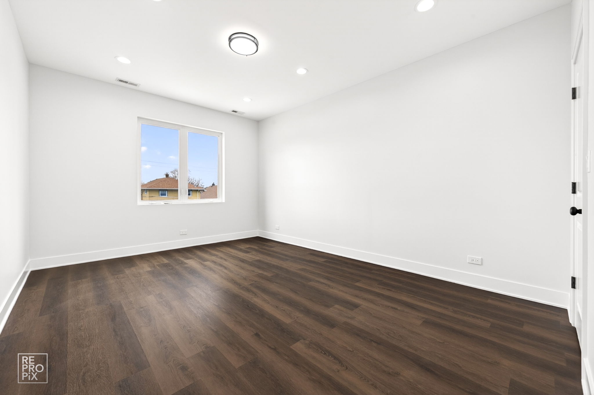 1422 S 13th Ave, Maywood, IL 60153_017