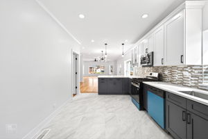 1422 S 13th Ave, Maywood, IL 60153_009