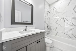 1422 S 13th Ave, Maywood, IL 60153_011