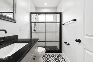 1422 S 13th Ave, Maywood, IL 60153_019