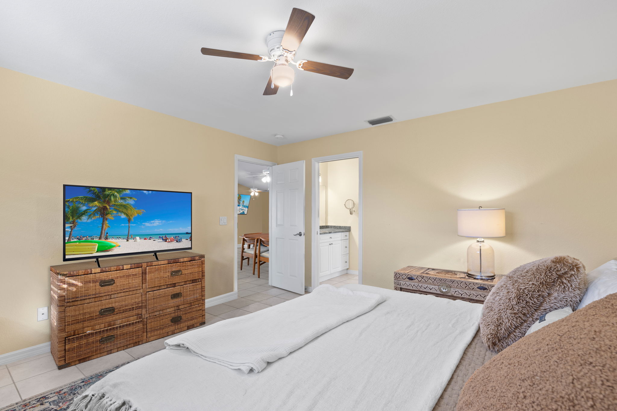 23-print-Primary Bedroom (3)-r