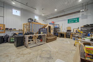  Photo 43