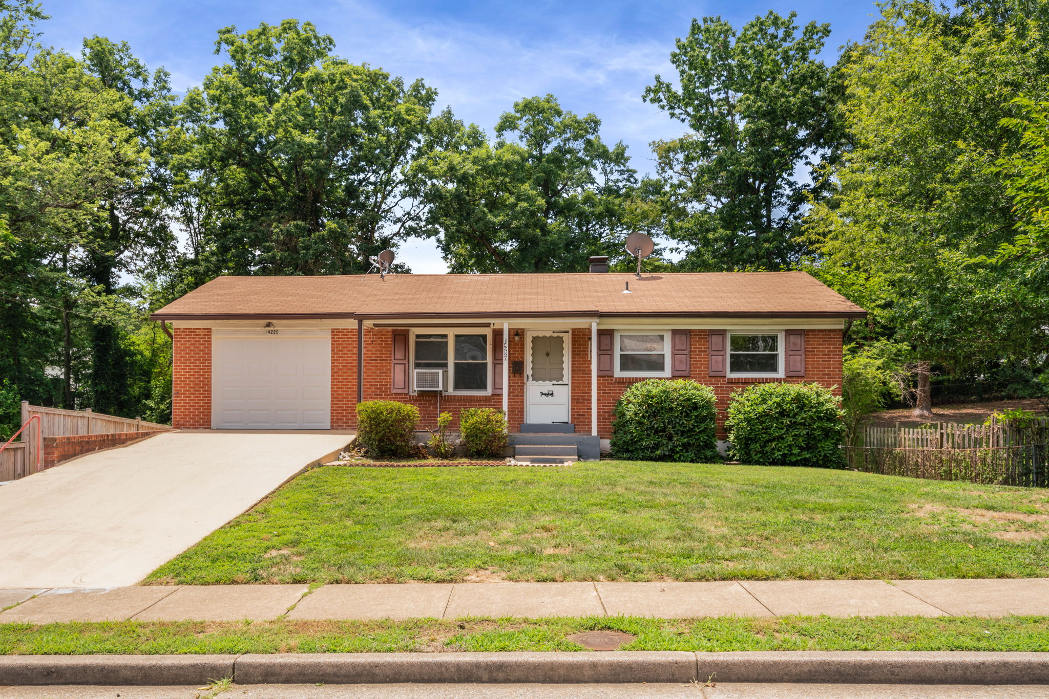 14220 Bismark Ave, Woodbridge, VA 22193 Staircase Photography