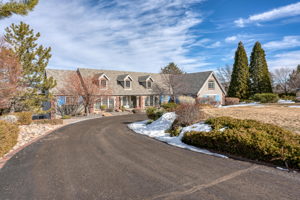 14220 Saddlebow Ct, Reno, NV 89511, USA Photo 2