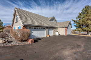 14220 Saddlebow Ct, Reno, NV 89511, USA Photo 46