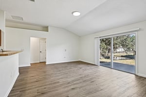 Sea Eagle Dr-S1701-009.jpg