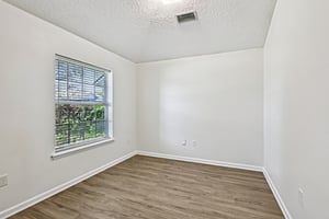 Sea Eagle Dr-S1701-021.jpg