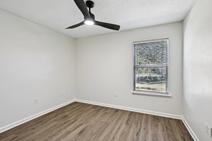 Sea Eagle Dr-S1701-025.jpg