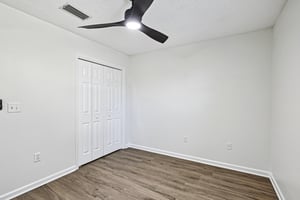 Sea Eagle Dr-S1701-027.jpg