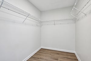 Sea Eagle Dr-S1701-043.jpg