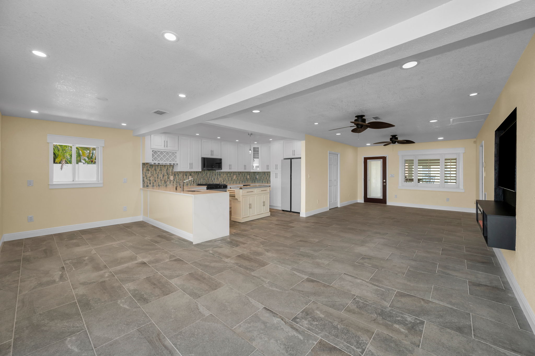 Living Room7