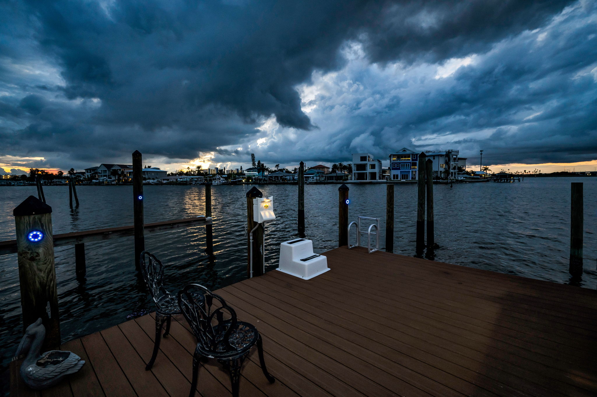 Dock25