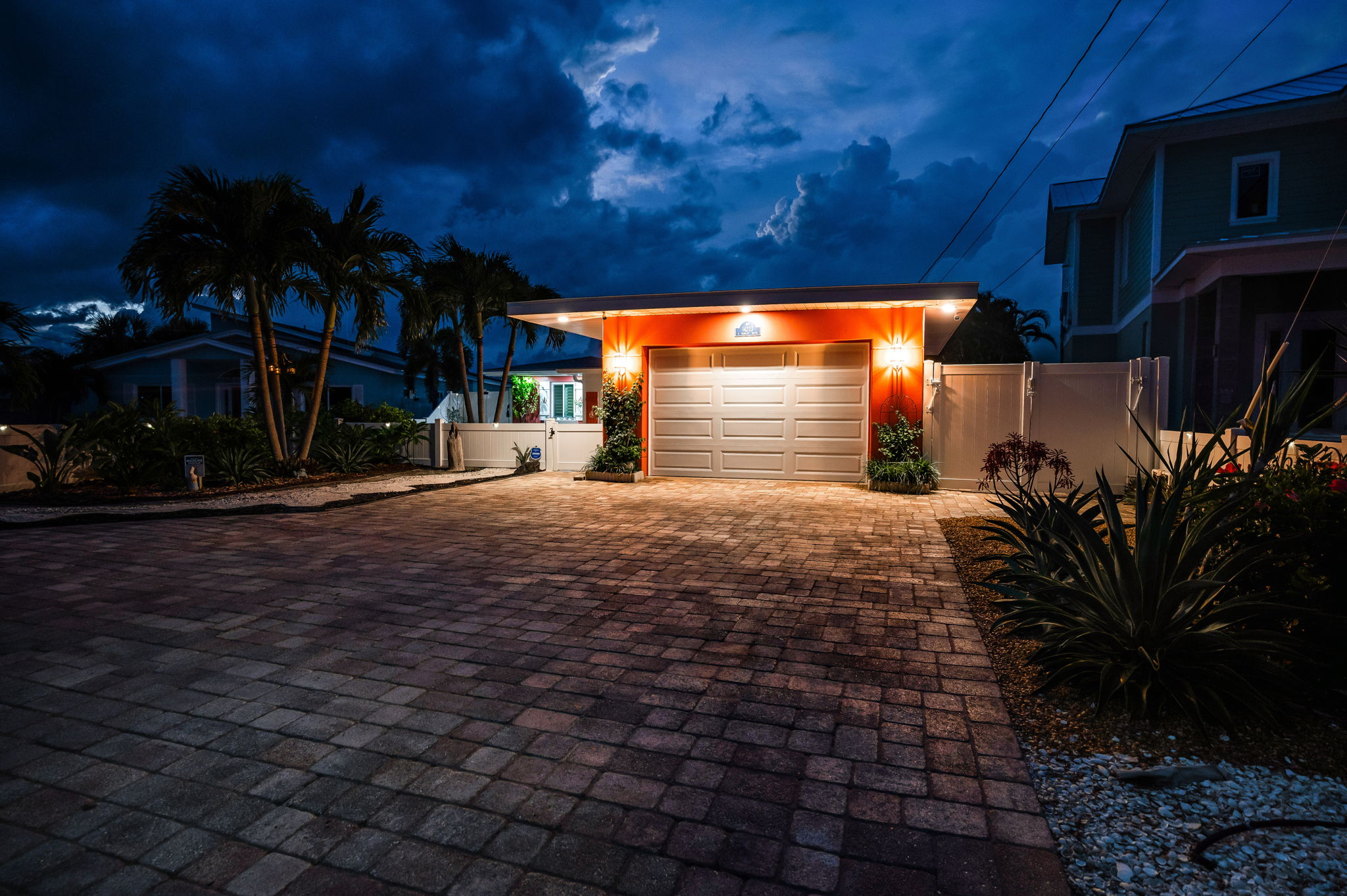 Front Exterior30