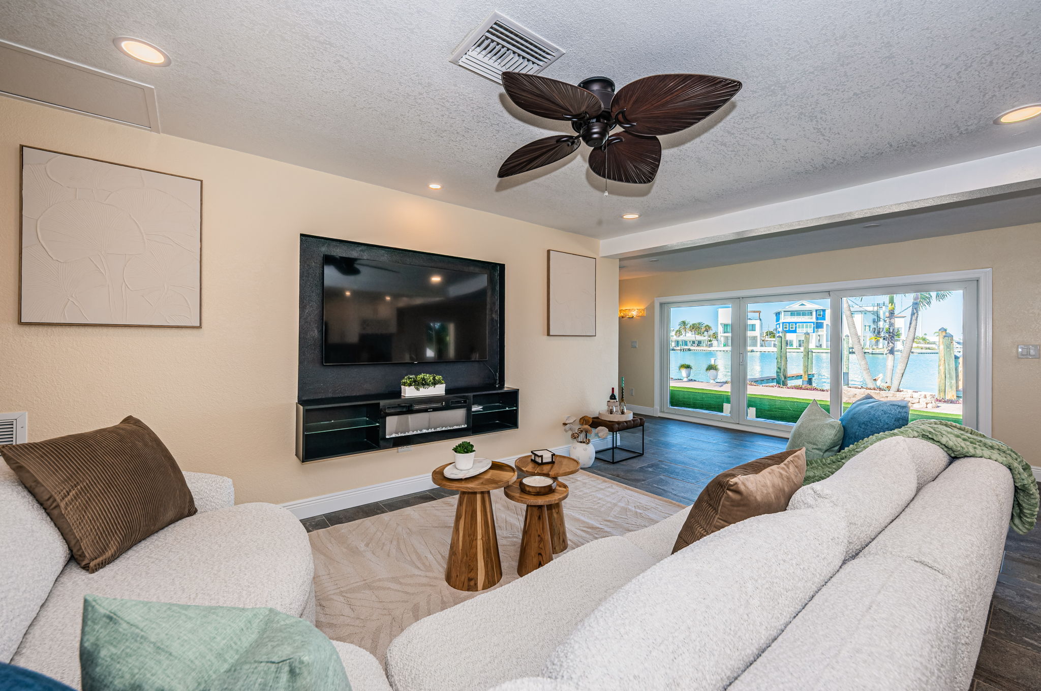 Family Room 1
