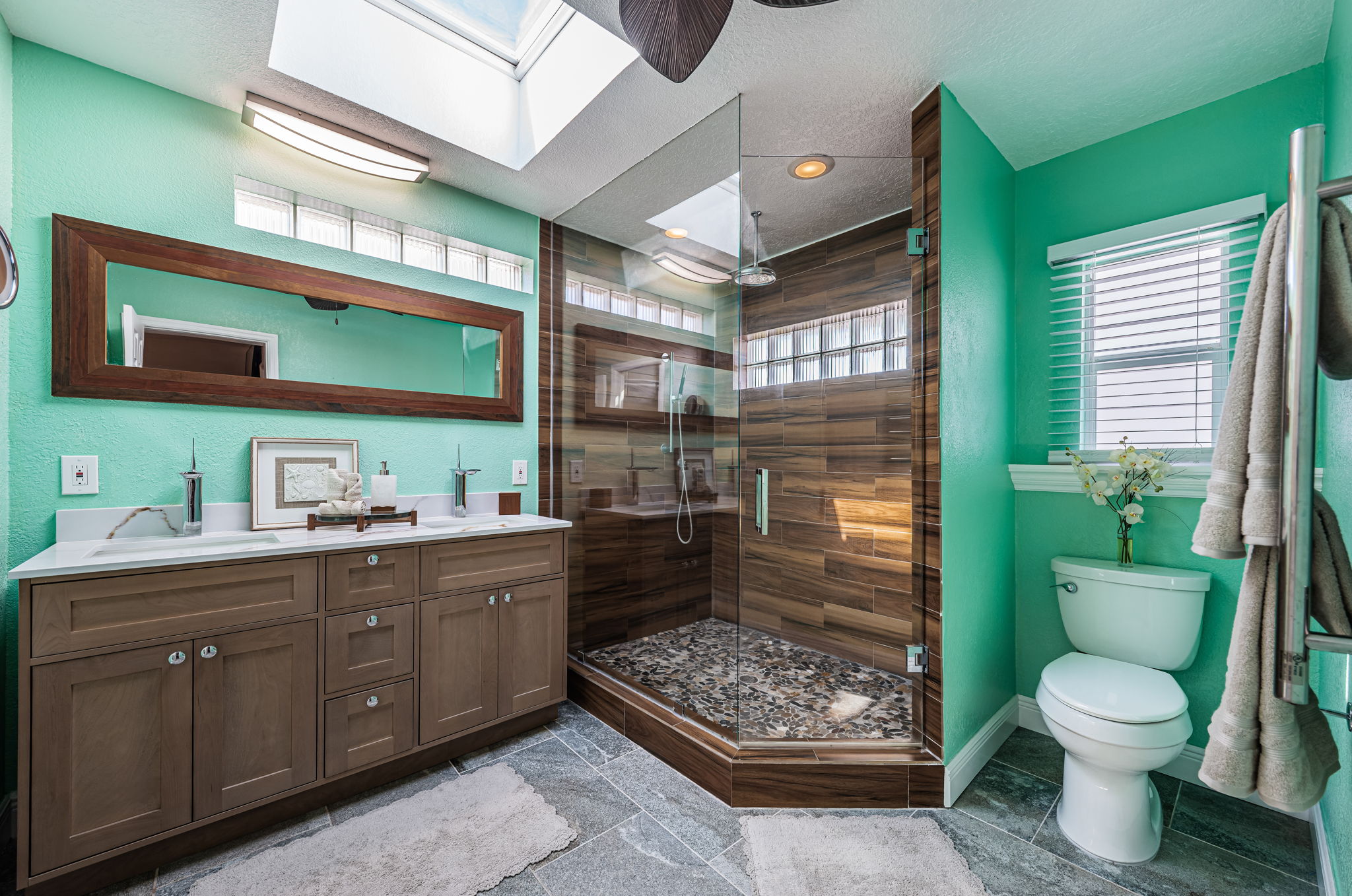 Primary Bathroom 1a