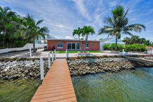 Dock10