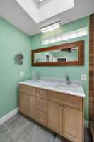 Primary Bathroom1d